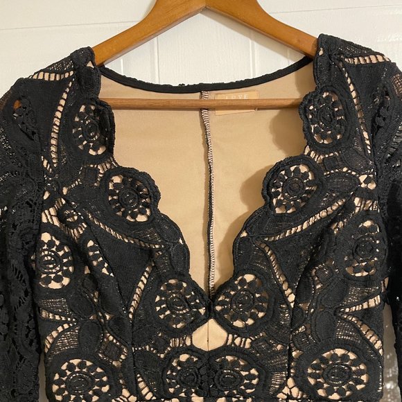 Love Triangle Black Lace Long Sleeve V-Neck Mini Dress - Picture 7 of 15